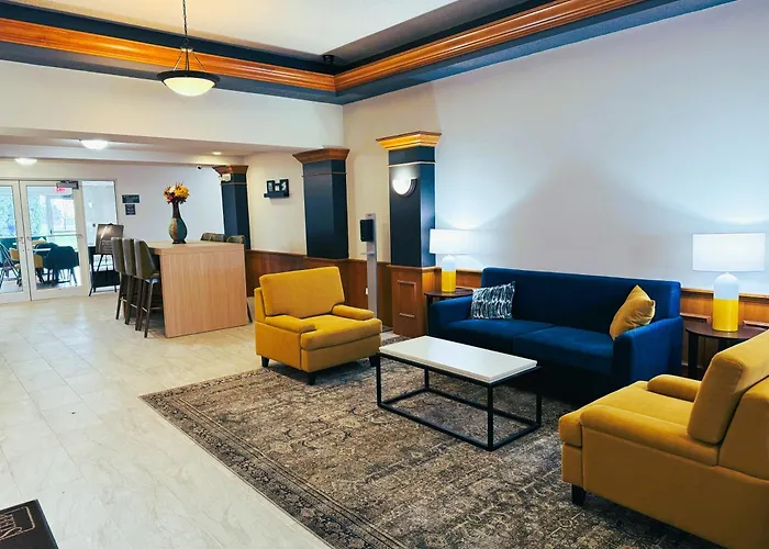 Comfort Inn & Suites Sheboygan I-43