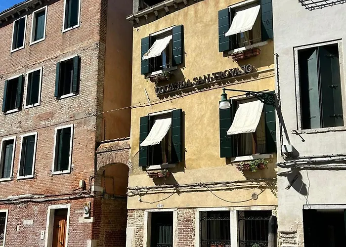 Ca' San Trovaso - 6 Rooms
