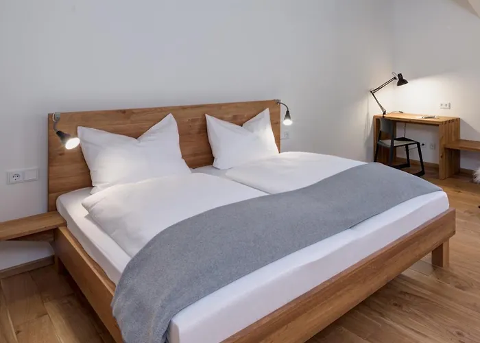 Hotels in Sinzing