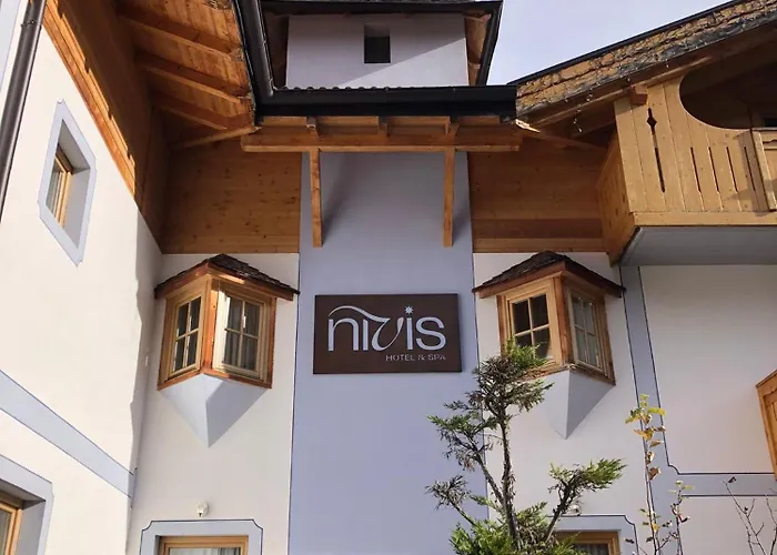 Nivis Hotel