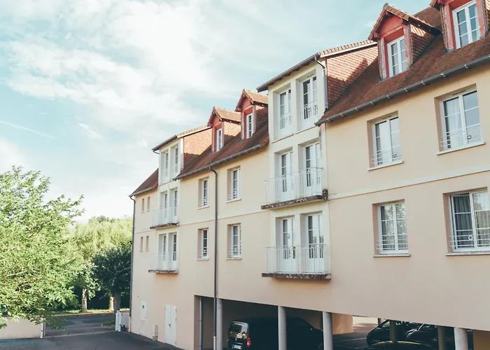 Terres de France - Appart'Hôtel La Roche-Posay