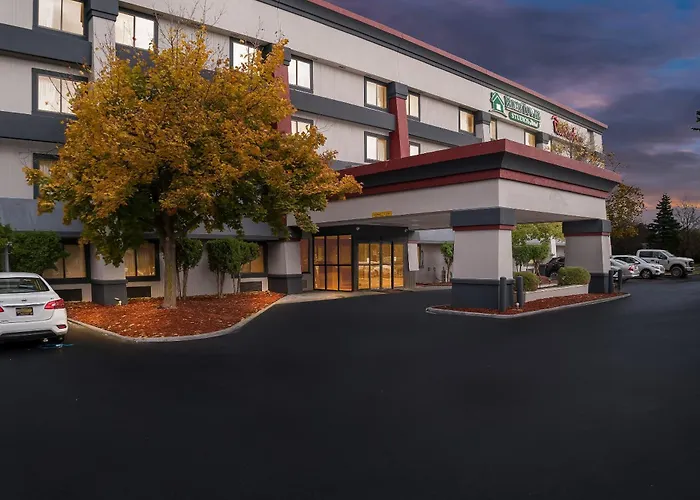 Red Roof Inn Flint