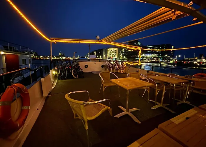 Hotelboat Iris Groningen