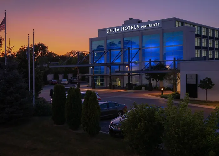 Delta Hotels By Marriott Milwaukee Northwest Menomonee Falls
