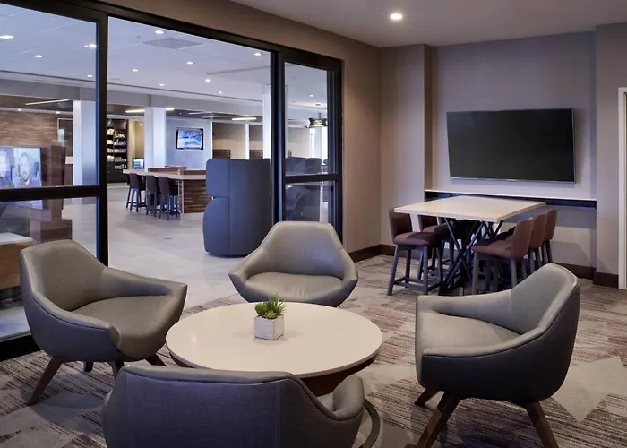 Courtyard By Marriott Jackson Hotel