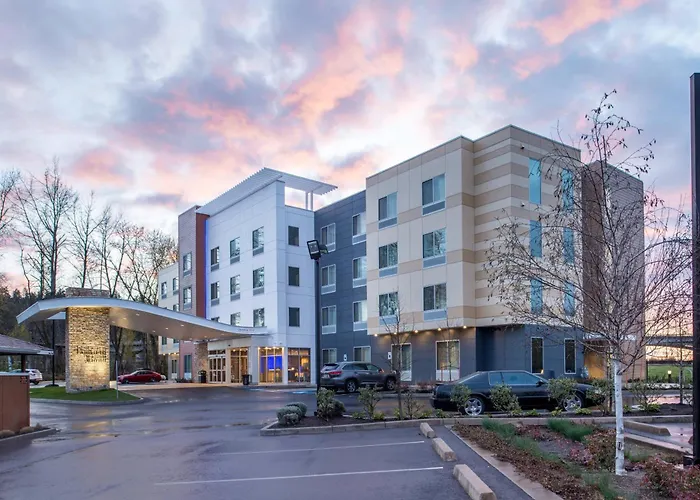 Fairfield Inn & Suites By Marriott Eugene East/Springfield