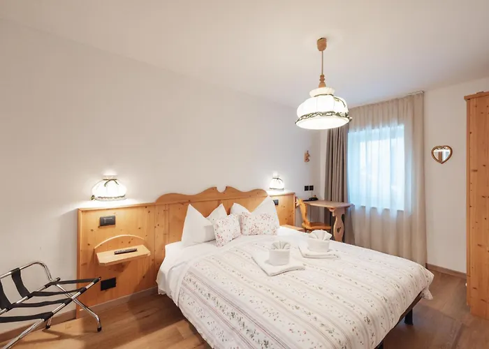 Albergo Vezzana Passo Rolle