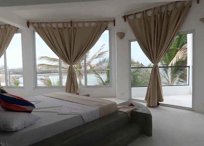 Barracuda Inn Resort Watamu