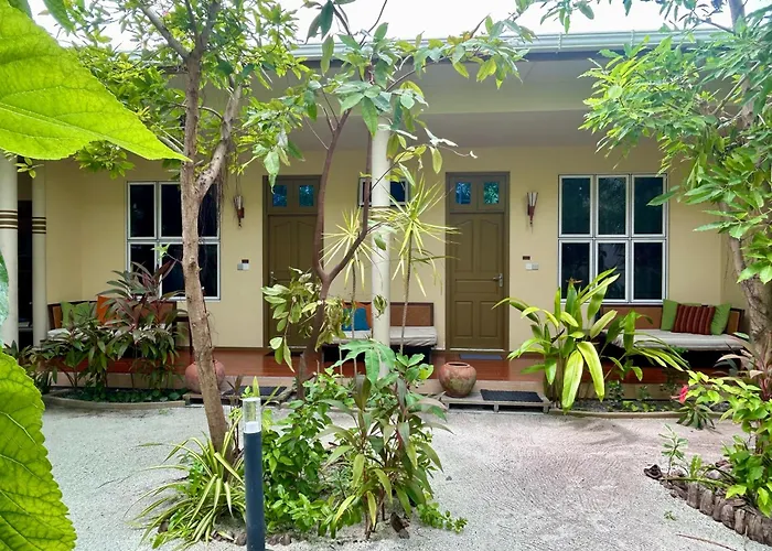 Dhangethi Retreat