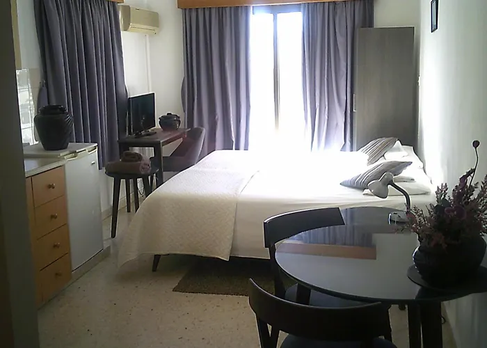 Panklitos Tourist Apartments Paphos