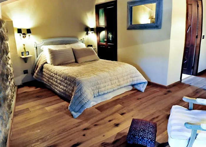 Hotel Boutique Real Posada De Liena con 1 jacuzzi y Restaurante Liena Murillo de Gállego