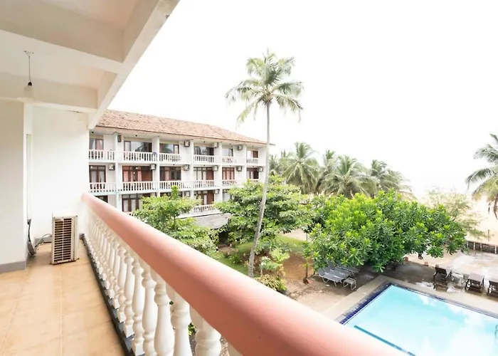Topaz Beach Hotel Negombo
