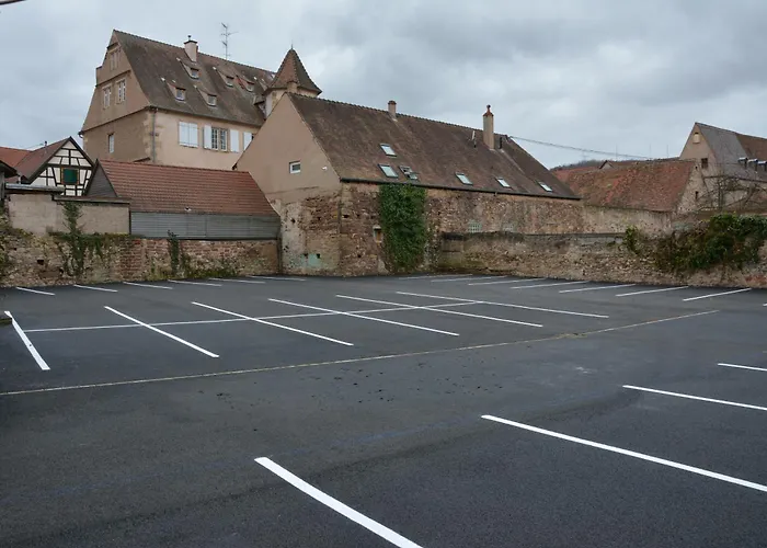 Logis Hôtel du Centre - Halte idéale en cyclotourisme avec garage à vélos clos