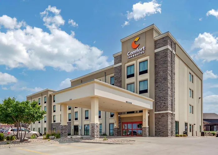Comfort Inn & Suites Avera Southwest