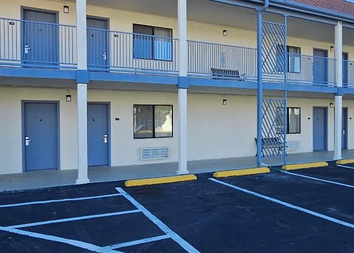 Travel Inn & Suite