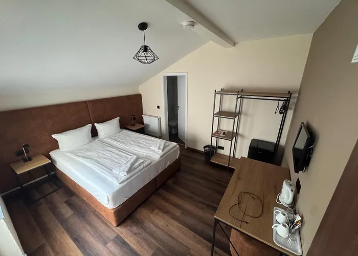 Hotel Capitol Zentrum - 24h - Friedrichshafen