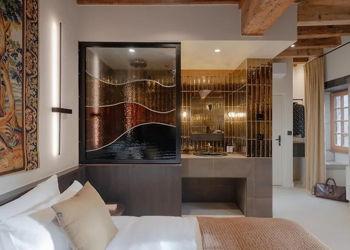 MiHotel - Grenier à Sel de Pérouges