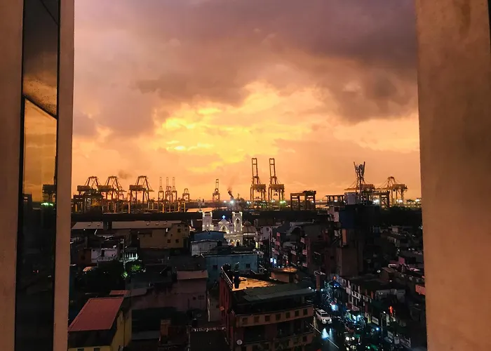 Golden Pier City Hotel
