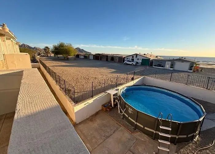 Shoreline Condo 5 Desert Oasis Free Wifi, Cool Ac