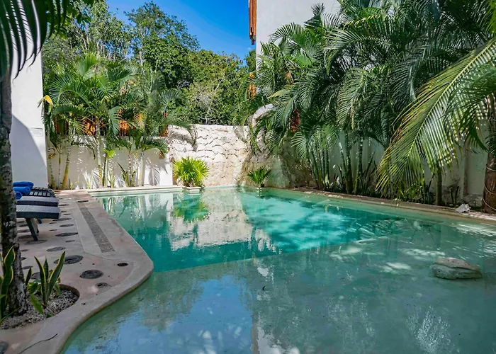 Niik Tulum