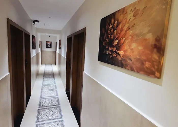 I Hotel - Trp Mall