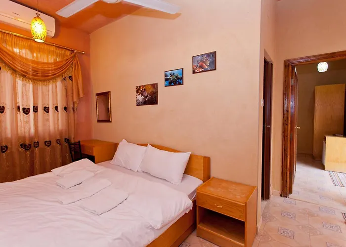 Arab Divers Dive Center And Bed & Breakfast