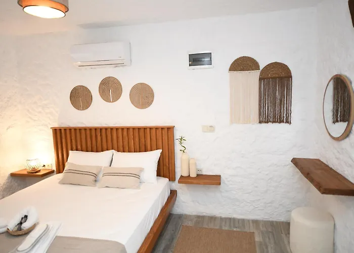 Mahzen Alacati (Adults Only)