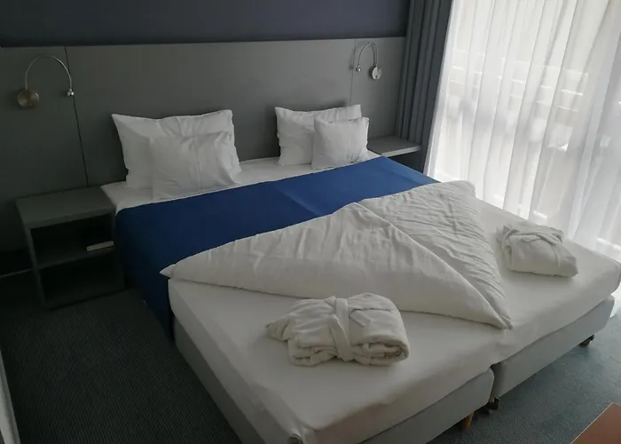 Hotel Yacht Wellness&Business Siófok