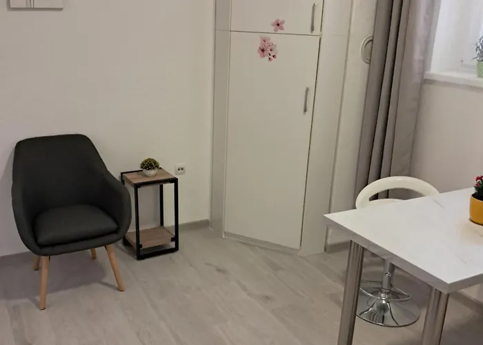 Summer Bay Apartments