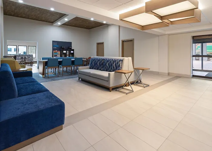 Holiday Inn Express & Suites Leesburg - Historic District By Ihg