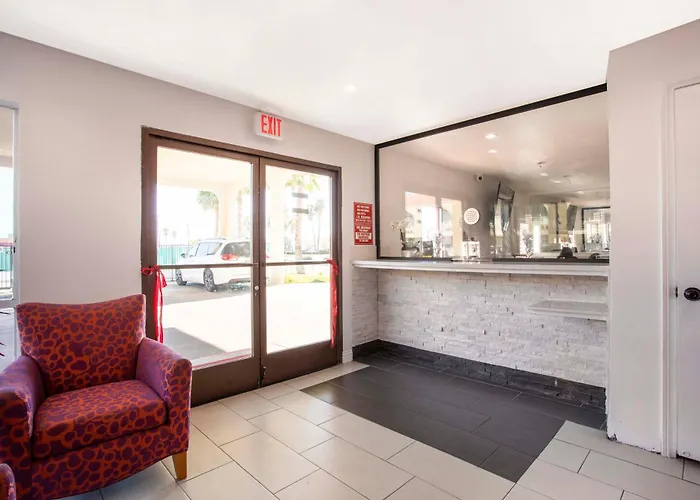 Hotel Palmdale - Antelope Valley