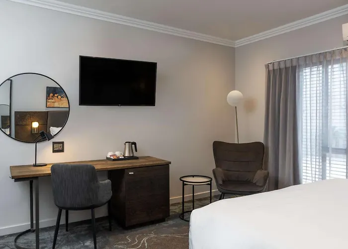 Radisson Hotel And Convention Centre Or Tambo Airport