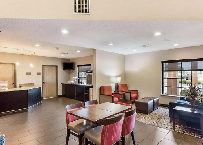 Comfort Suites Monroe