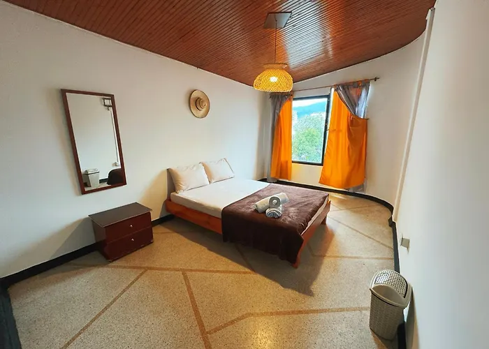 La Chiva Hostal Armenia