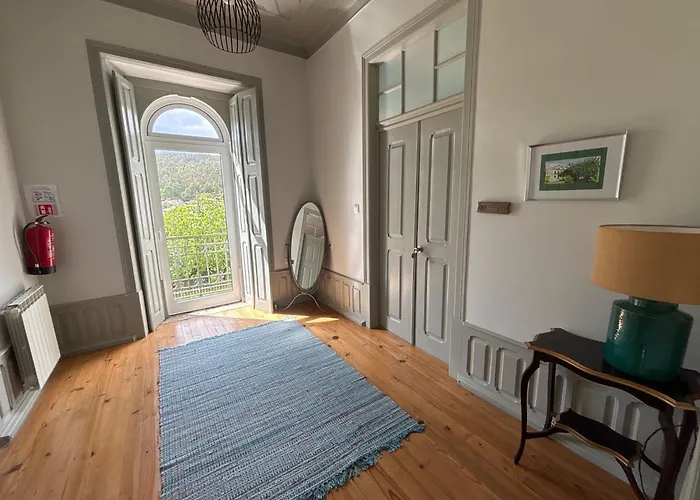 Casa Joya Acomodação com café da manhã Góis