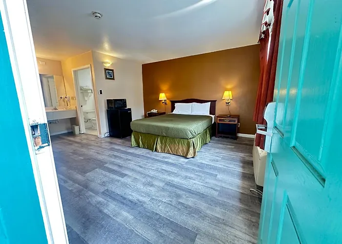 Royal Inn
