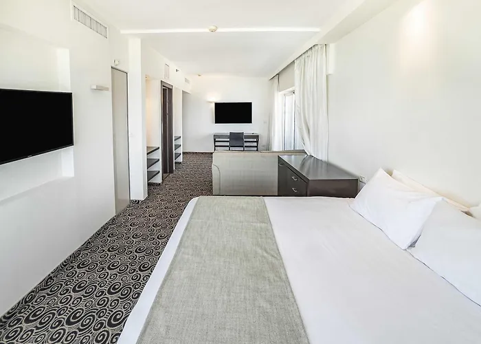 The Sharon Seaside Retreat