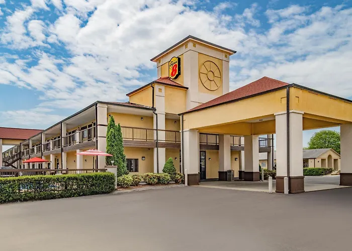 Super 8 By Wyndham Columbia