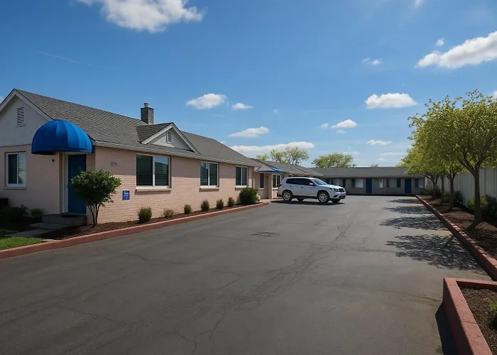 Boulevard Inn