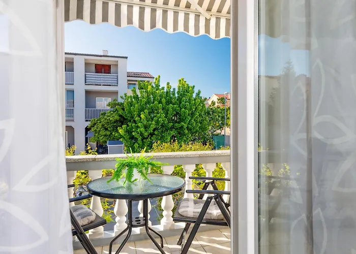 Apartment & Rooms Ivica Krk Town