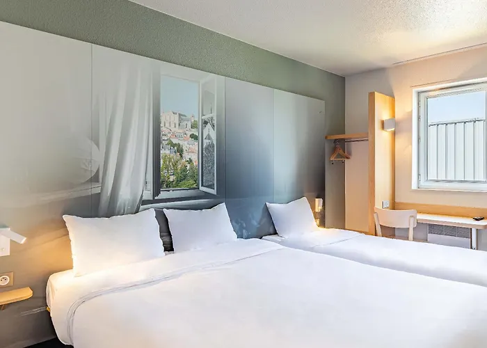 B&B HOTEL Poitiers 1 Futuroscope