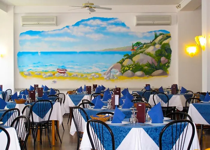 Hotel Holiday Cattolica