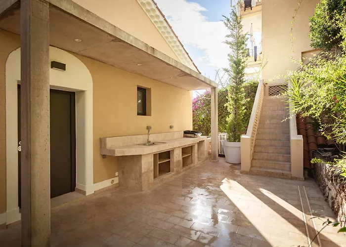 Hôtel Le Roquebrune