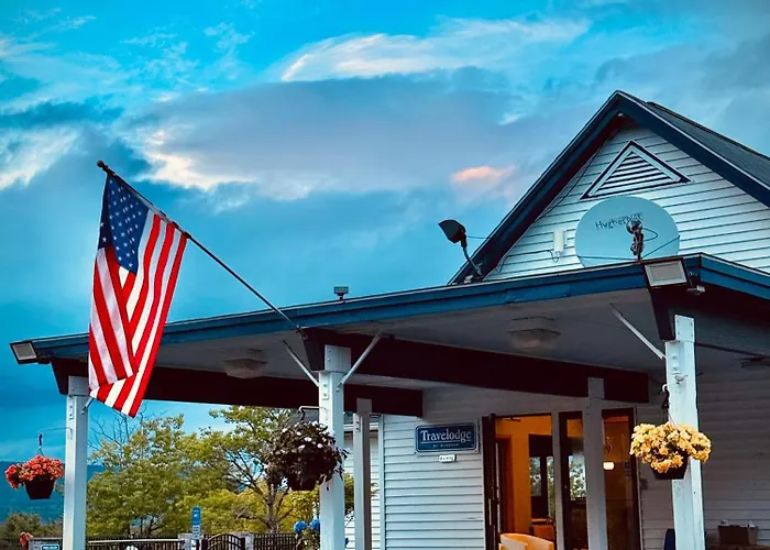 Travelodge By Wyndham Lake George Ny