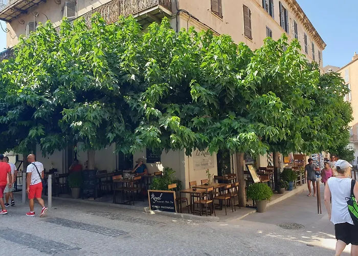 Le Royal Hotel Restaurant Bonifacio 