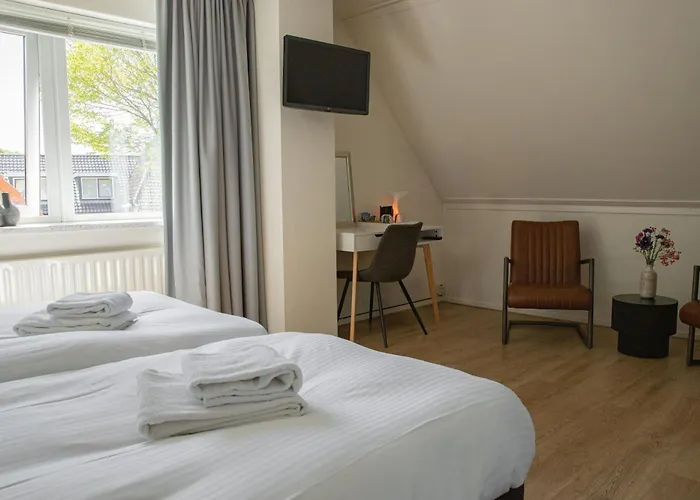 Hotel-Brasserie De Walvisvaarder Hollum 
