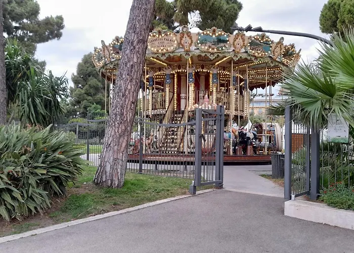 Nice Chambre Exclusive Dans 2 Pieces 40 M2 Atypique Original Dans Grande Structure Type Appartement D'Hote 80 M2 200 M Mer Promenade Des Anglais Sejour Chez L'Habitant