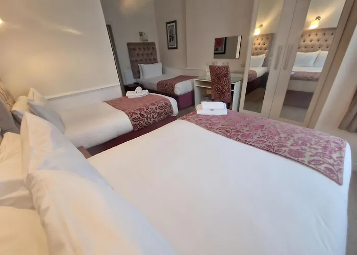Maples House Hotel