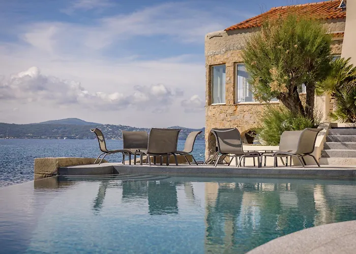 La Belle Aurore - Les Collectionneurs Sainte-Maxime