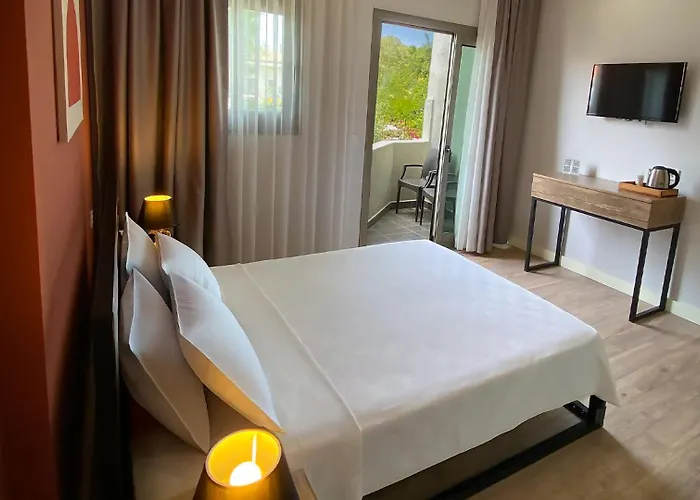 Sahil Otel Çeşme